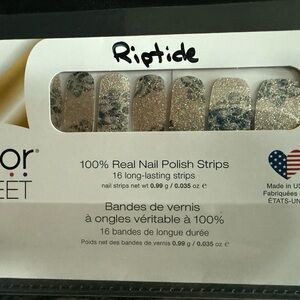 Color Street Riptide Glitter Nail Strips - Black and Gold Glam